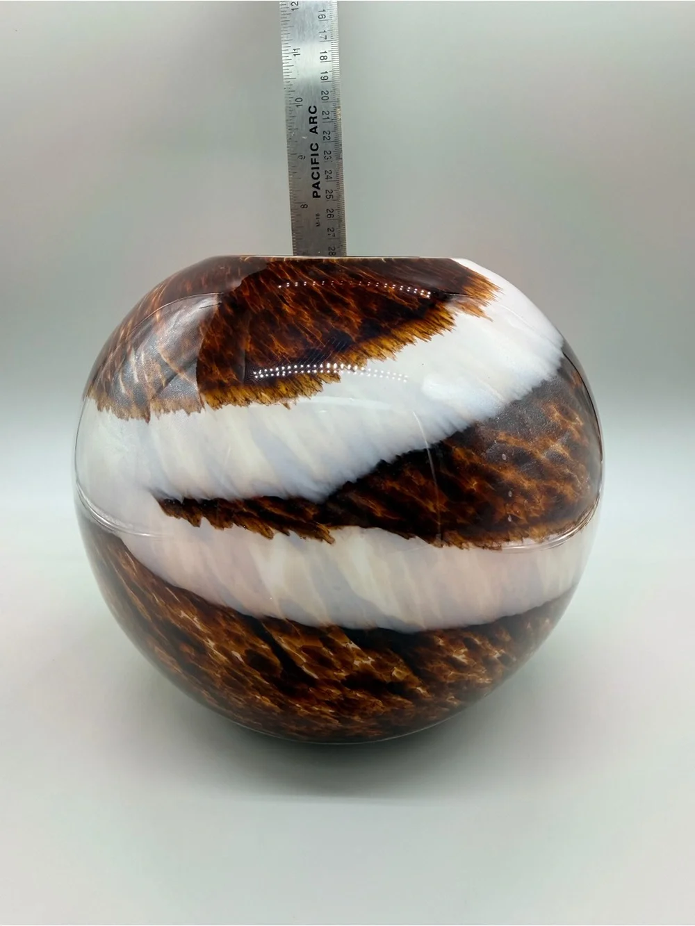 VTG Heavy Cased Glass Globe Vase Tortoiseshell Pulled Feather Swirl MCM Style 7